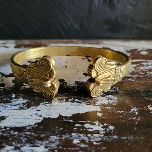 Vintage Cleveland Museum Art Gold Tone Egyptian Revival Cuff Bracelet